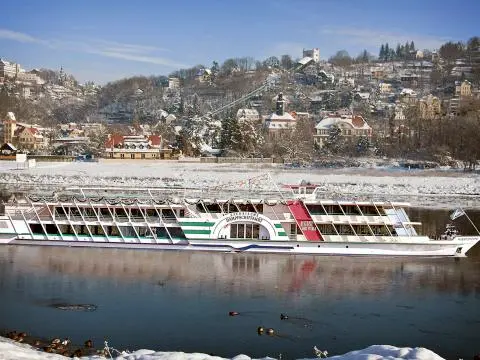 Schiff im Winter Foto © Sächsische Dampfschifffahrt